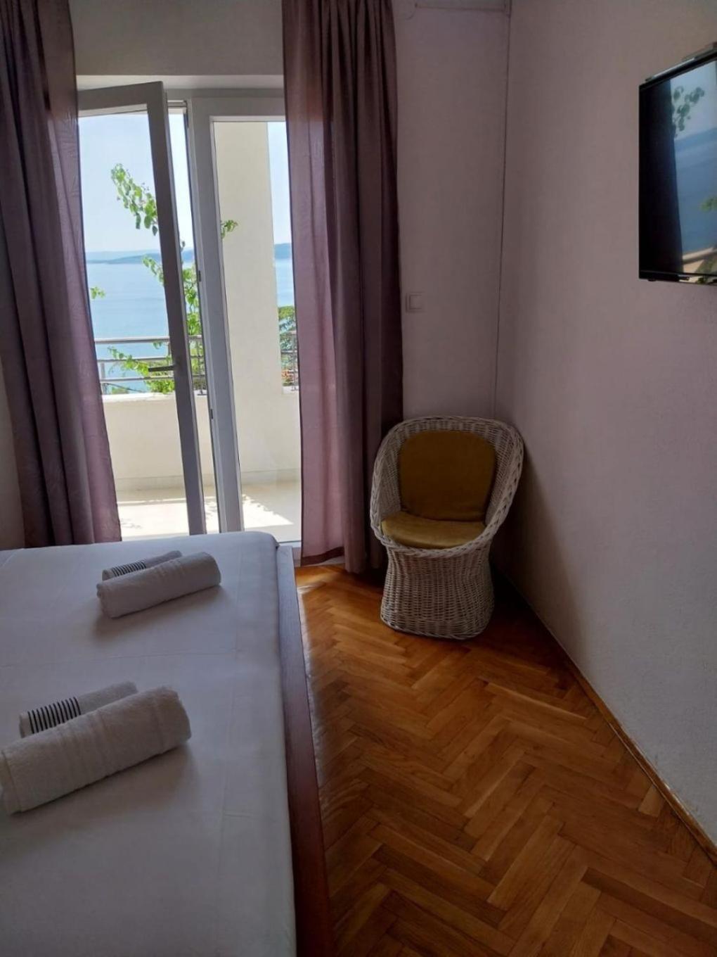 Apartments Josip Baška Voda Esterno foto