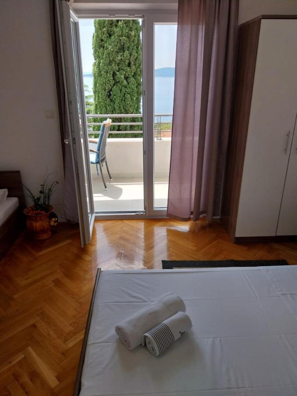 Apartments Josip Baška Voda Esterno foto