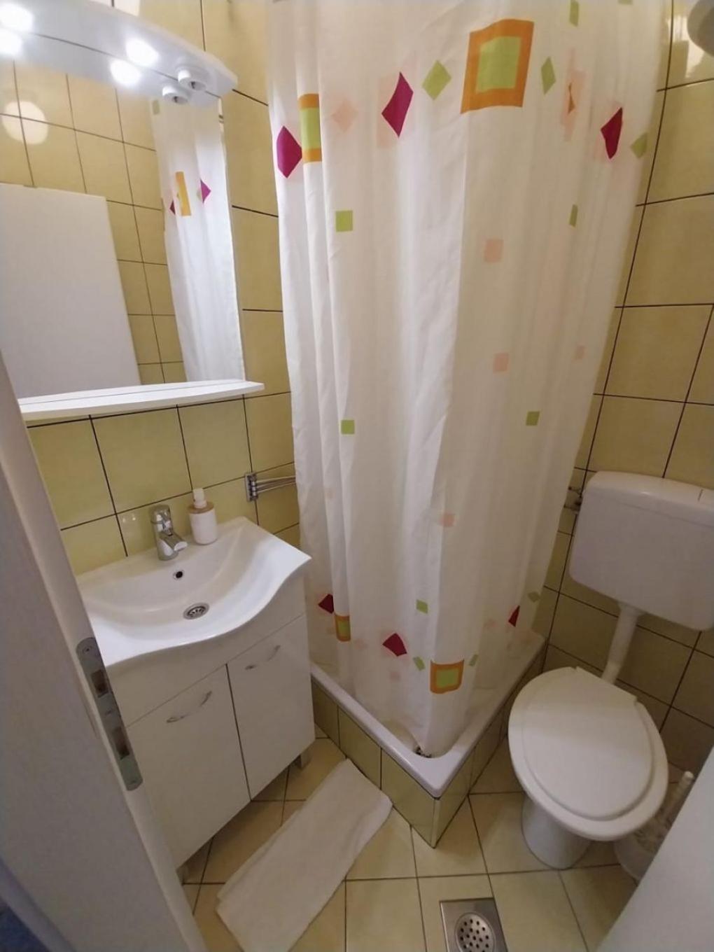Apartments Josip Baška Voda Esterno foto