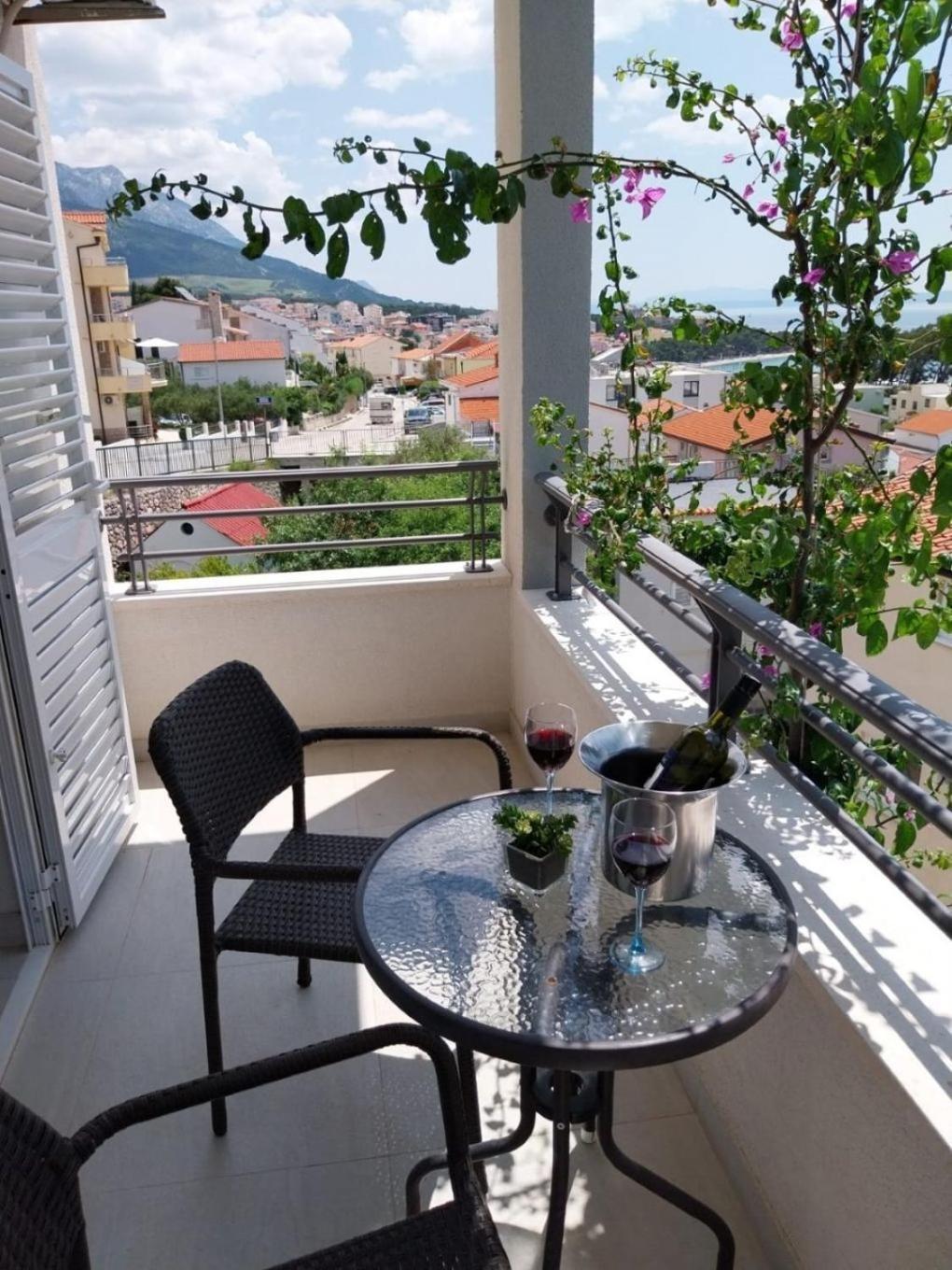 Apartments Josip Baška Voda Esterno foto